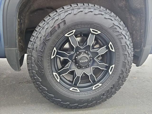 2024 GMC Sierra 1500 4WD Crew Cab Short Box SLT