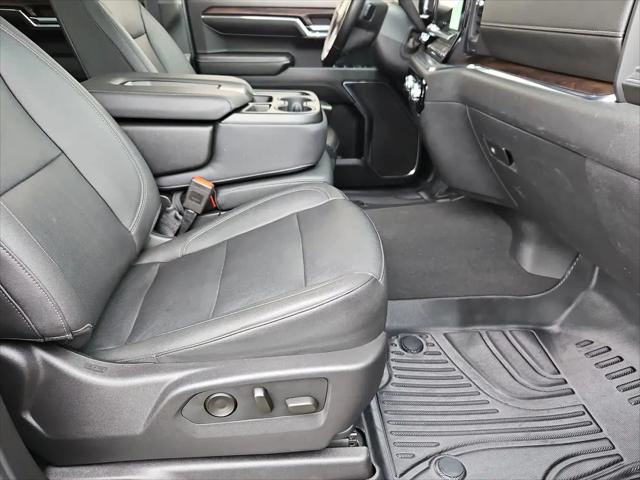 2024 GMC Sierra 1500 4WD Crew Cab Short Box SLT