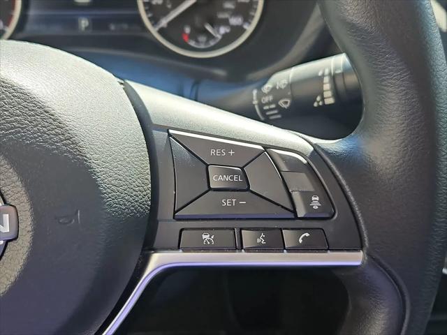 2024 Nissan Sentra SV Xtronic CVT