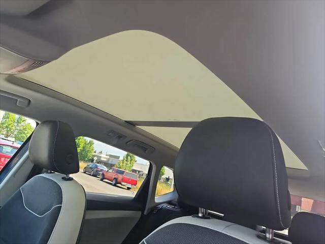 2026 Volkswagen Taos SE