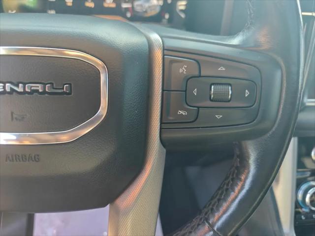 2022 GMC Yukon XL 4WD Denali