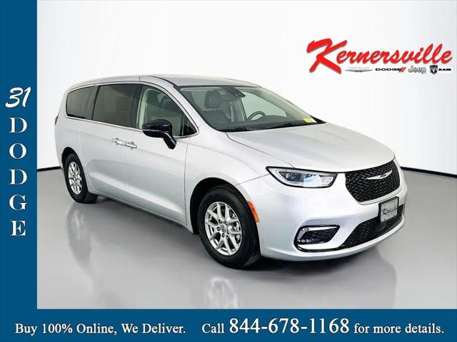 2024 Chrysler Pacifica Touring L for sale in Kernersville, NC