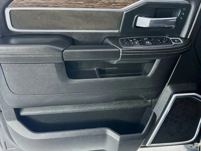 2020 Ram 3500 Laramie Crew Cab 4x4 8' Box