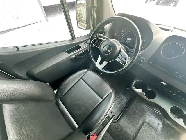 2019 Freightliner Sprinter Standard Roof V6