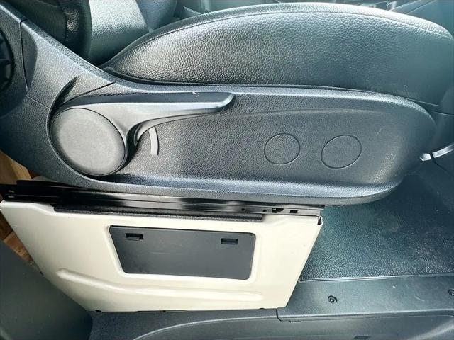 2019 Freightliner Sprinter Standard Roof V6