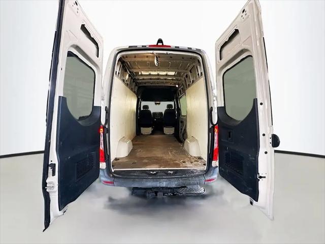 2019 Freightliner Sprinter Standard Roof V6