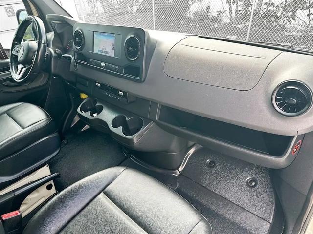 2019 Freightliner Sprinter Standard Roof V6