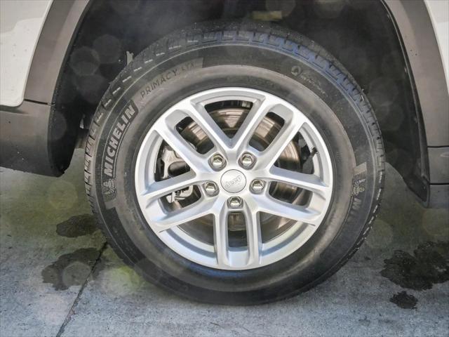 2023 Jeep Grand Cherokee L Laredo 4x4