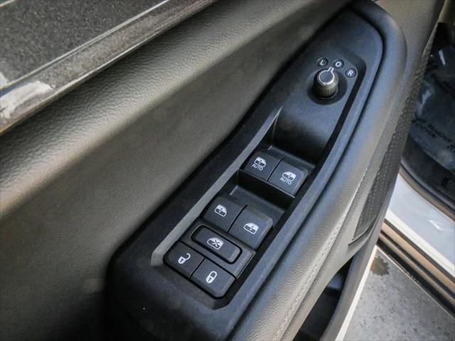 2023 Jeep Grand Cherokee L Laredo 4x4
