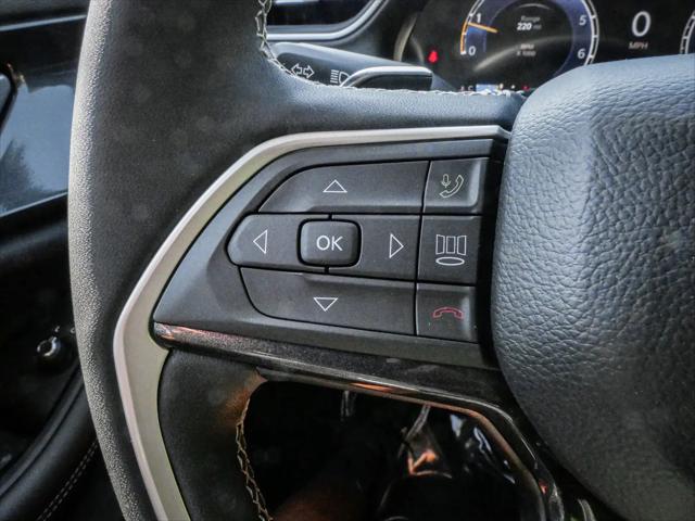 2023 Jeep Grand Cherokee L Laredo 4x4