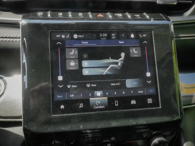 2023 Jeep Grand Cherokee L Laredo 4x4