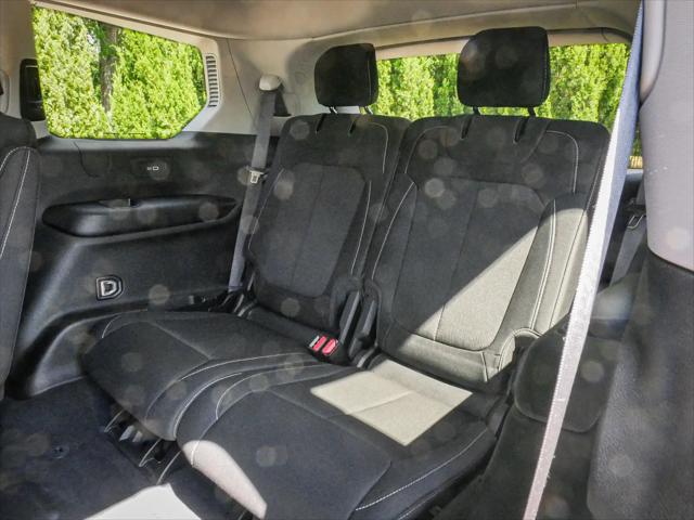 2023 Jeep Grand Cherokee L Laredo 4x4