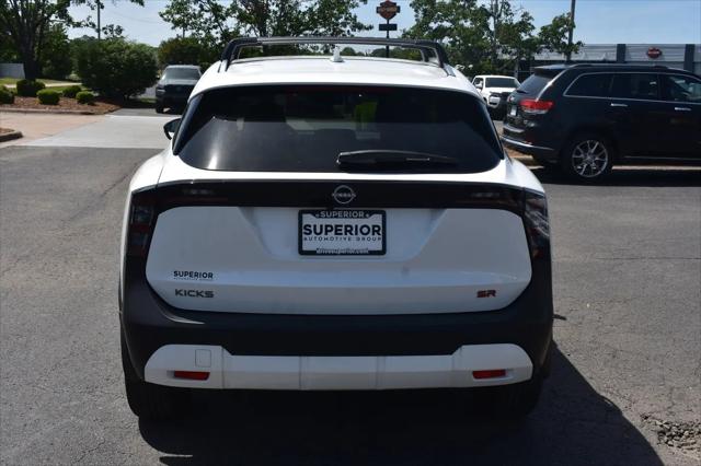 2025 Nissan Kicks SR FWD