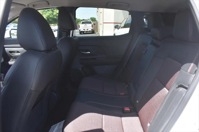 2025 Nissan Kicks SR FWD
