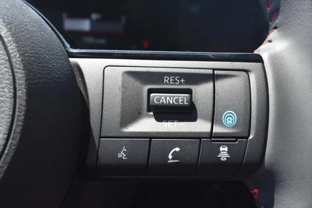 2025 Nissan Kicks SR FWD