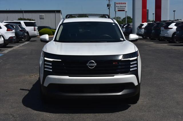 2025 Nissan Kicks SR FWD
