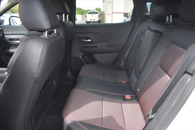 2025 Nissan Kicks SR FWD