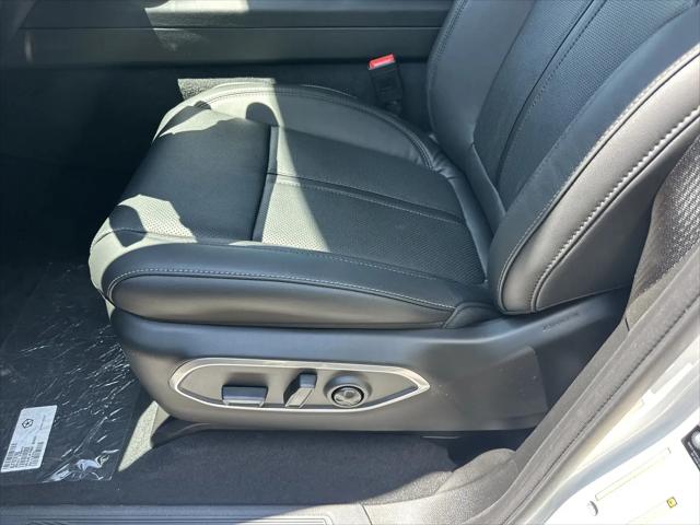 2026 Jeep Grand Wagoneer Upland