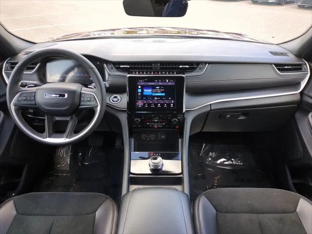 2025 Jeep Grand Cherokee Altitude 4x4