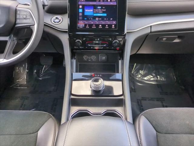 2025 Jeep Grand Cherokee Altitude 4x4