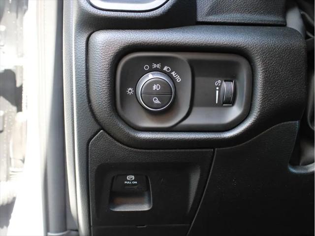 2026 Ram 1500 Express Crew Cab 4x4 57 Box