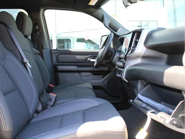 2026 Ram 1500 Express Crew Cab 4x4 57 Box