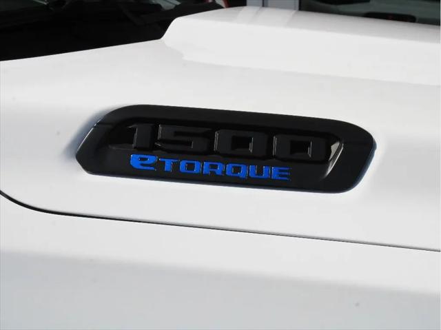 2026 Ram 1500 Express Crew Cab 4x4 57 Box
