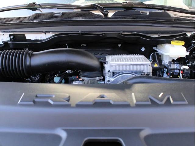 2026 Ram 1500 Express Crew Cab 4x4 57 Box