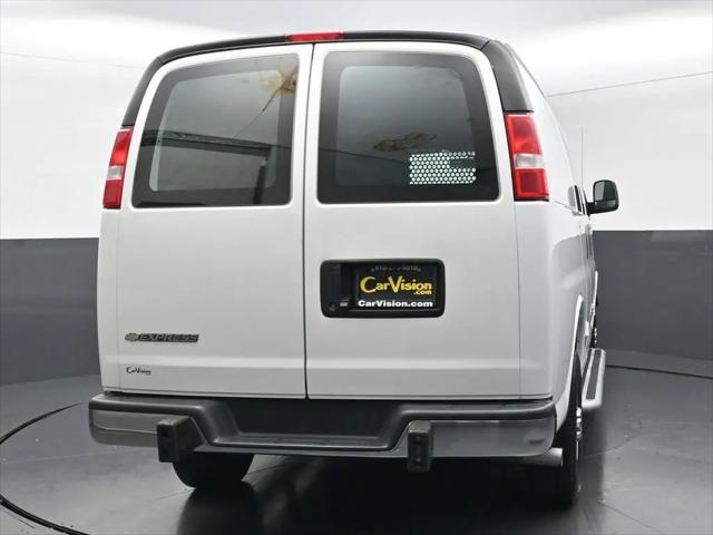 2024 Chevrolet Express Work Van