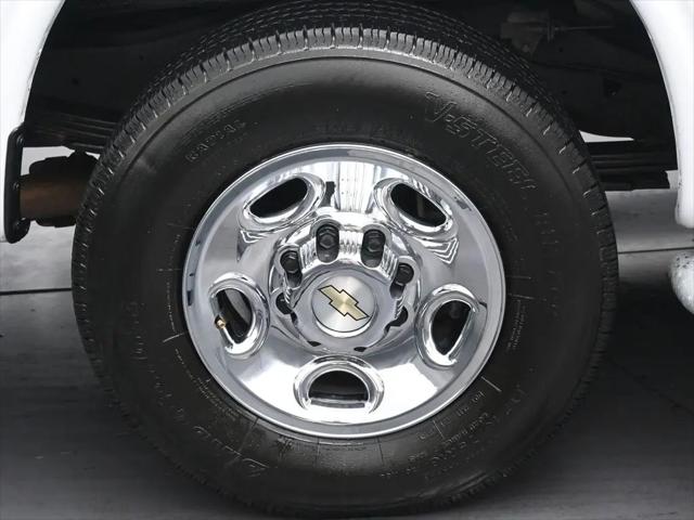 2024 Chevrolet Express Work Van