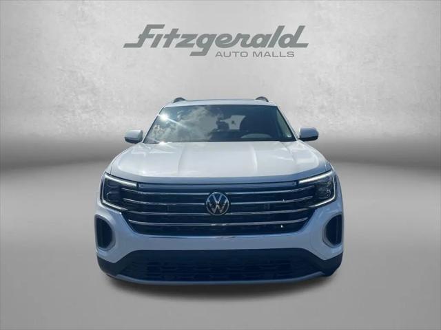 2026 Volkswagen Atlas SE with Technology