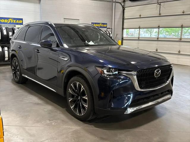 2024 Mazda X-90 Premium Plus