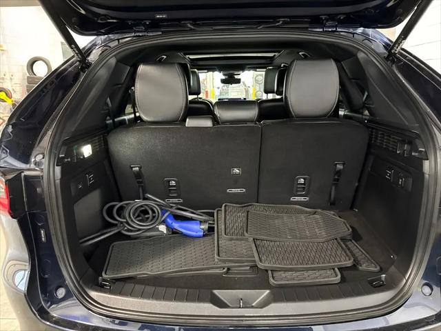 2024 Mazda X-90 Premium Plus