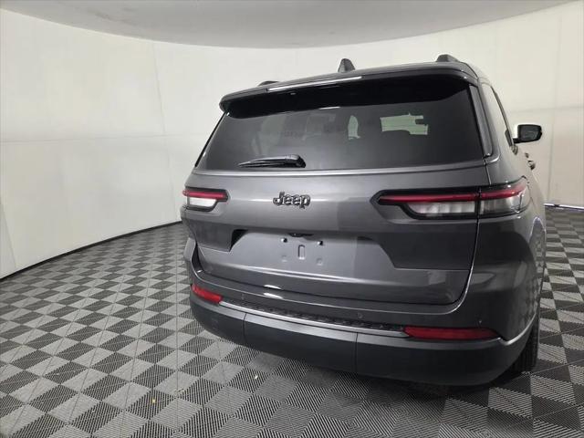 2026 Jeep Grand Cherokee L Altitude 4x2