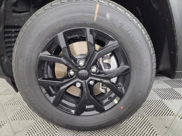 2026 Jeep Grand Cherokee L Altitude 4x2