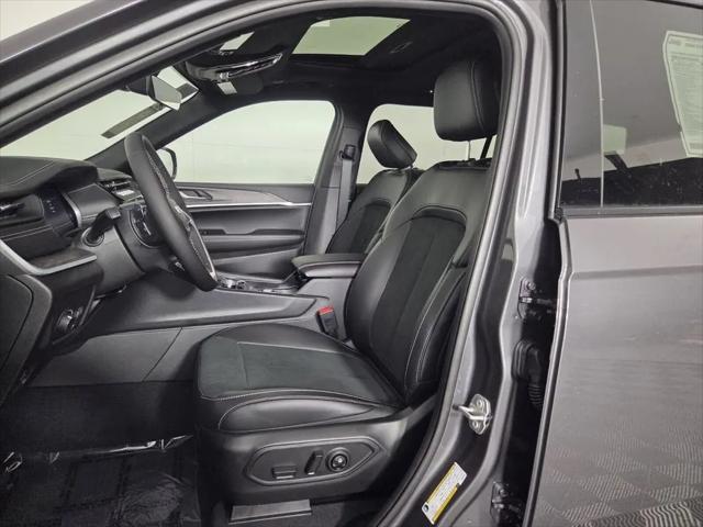 2026 Jeep Grand Cherokee L Altitude 4x2