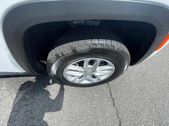 2025 Jeep Grand Cherokee L Laredo 4x4