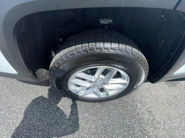 2025 Jeep Grand Cherokee L Laredo 4x4
