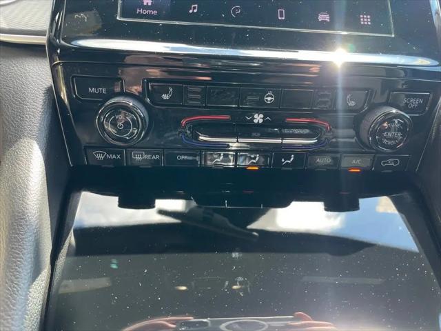 2025 Jeep Grand Cherokee L Laredo 4x4