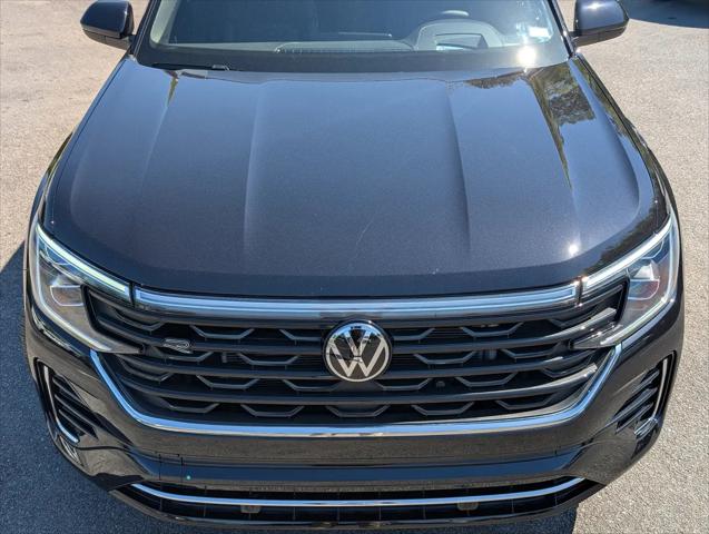 2024 Volkswagen Atlas Cross Sport 2.0T SEL R-Line