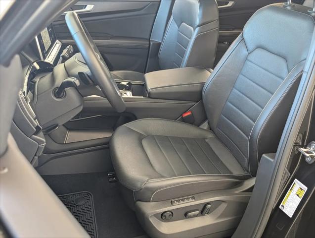 2024 Volkswagen Atlas Cross Sport 2.0T SEL R-Line