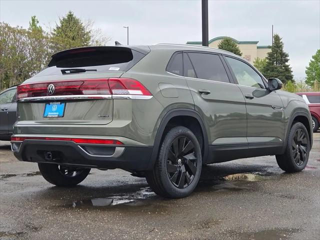 2026 Volkswagen Atlas Cross Sport SE with Technology