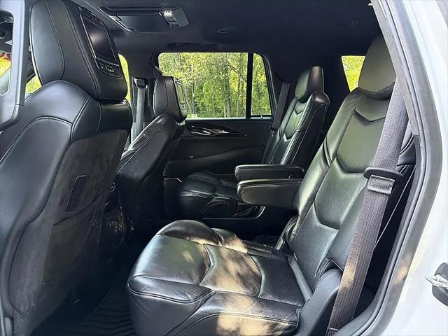2016 Cadillac Escalade Platinum