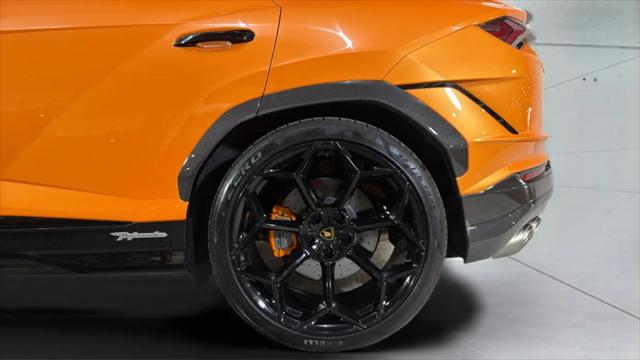 2023 Lamborghini Urus Performante