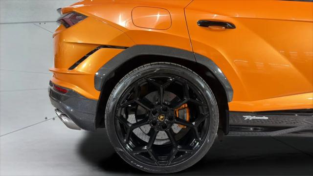 2023 Lamborghini Urus Performante