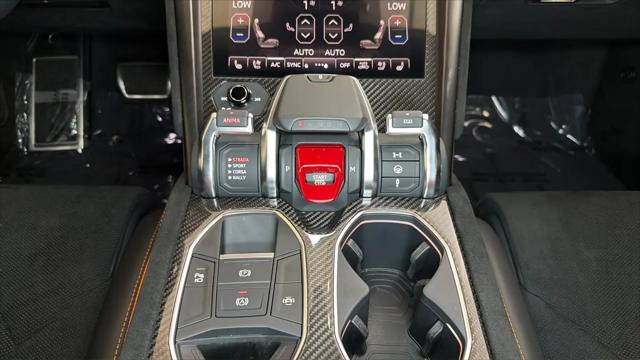 2023 Lamborghini Urus Performante