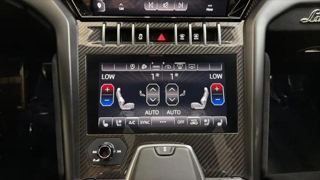 2023 Lamborghini Urus Performante