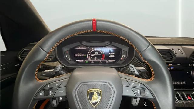 2023 Lamborghini Urus Performante