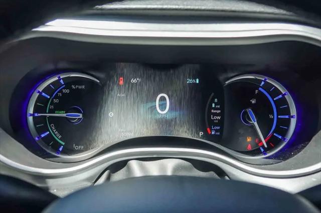 2022 Chrysler Pacifica Hybrid Touring L