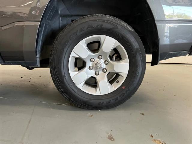 2022 Ram 1500 Big Horn Crew Cab 4x4 5'7" Box